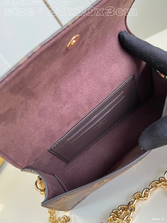 Lily LOUIS VUITTON Wallet Chain On 0717